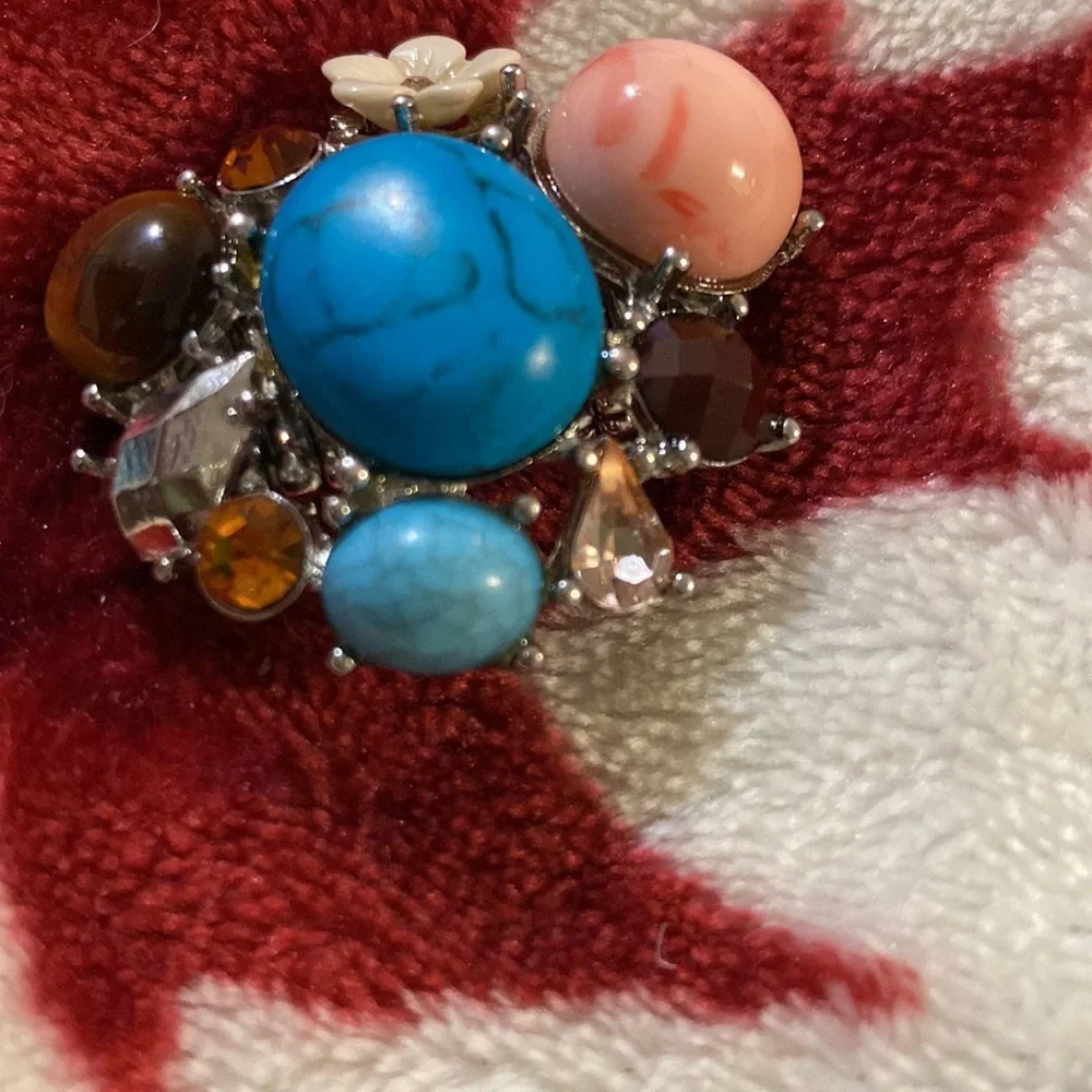 Ring - Picture 4 of 6